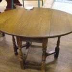 373 2331 DROP-LEAF TABLE